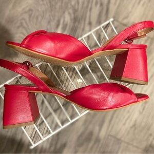 Crosswalk red chunky heals New W/O/T
